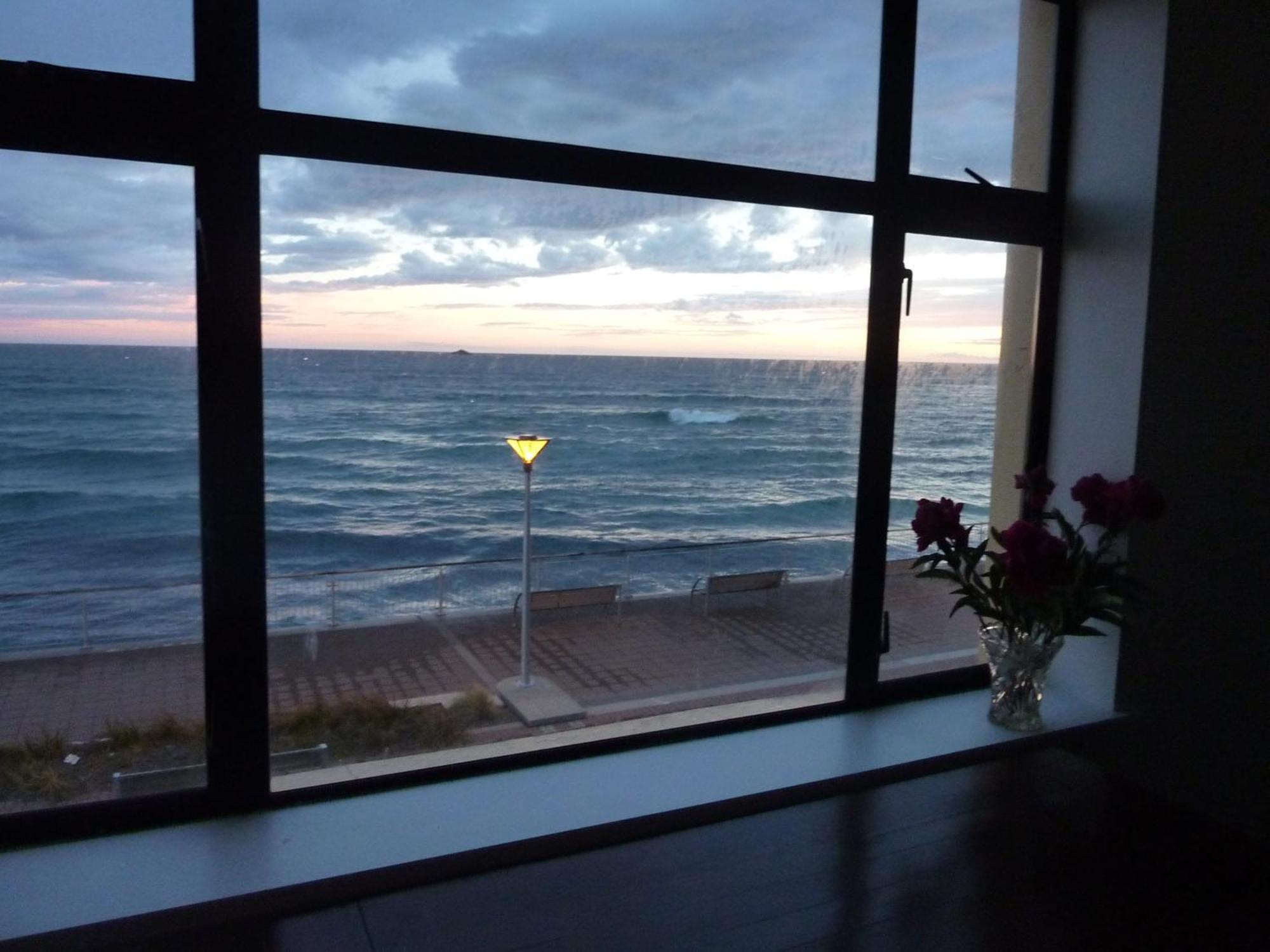 The Hydro Esplanade Apartments Dunedin Room photo